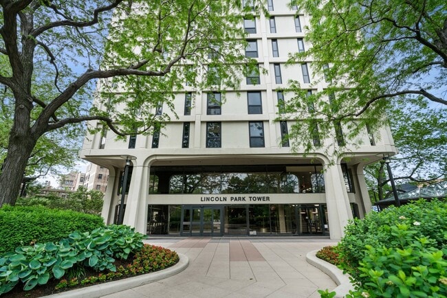 Building Photo - 1960 N Lincoln Park W Unit 511 Rental