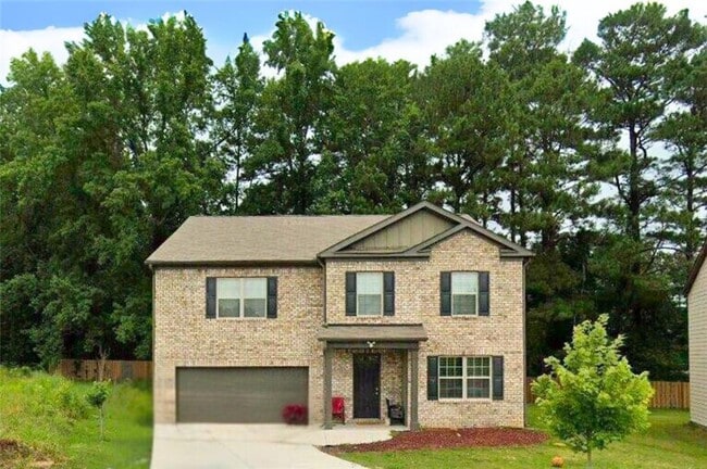 Building Photo - 8389 Regent St