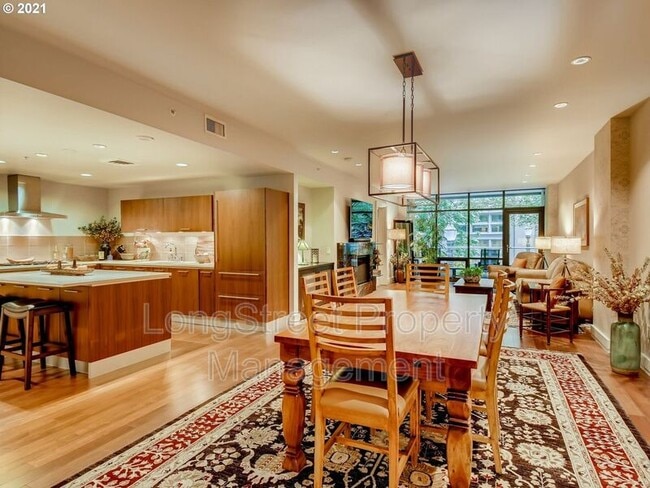 Photo - 311 NW 12th Ave Unit #204