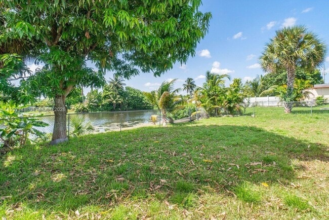 Photo - 6390 Kimberly Blvd