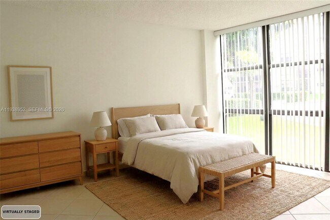 Photo - 16919 N Bay Rd Unit 118