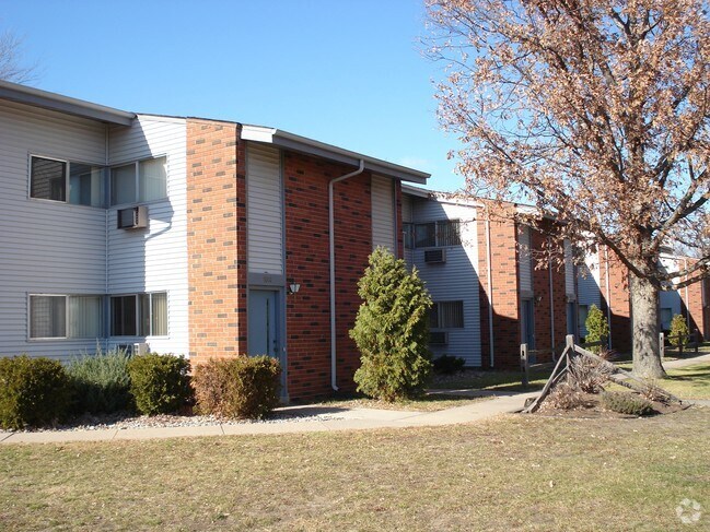 Building Photo - Oakfield Apartments