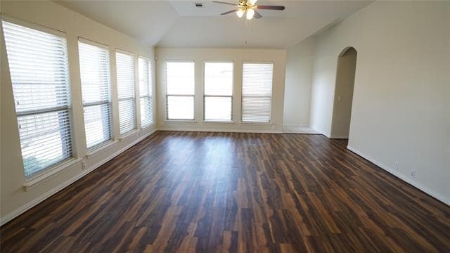 2409 Deerwood Dr
