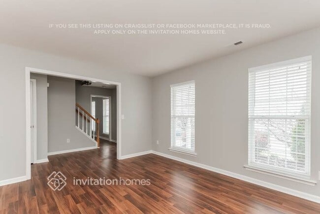 Photo - 115 Laporte Ln