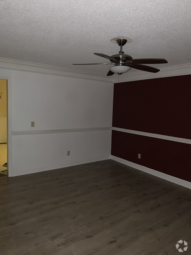 Building Photo - 4714 Metro Park Ln Unit B Rental