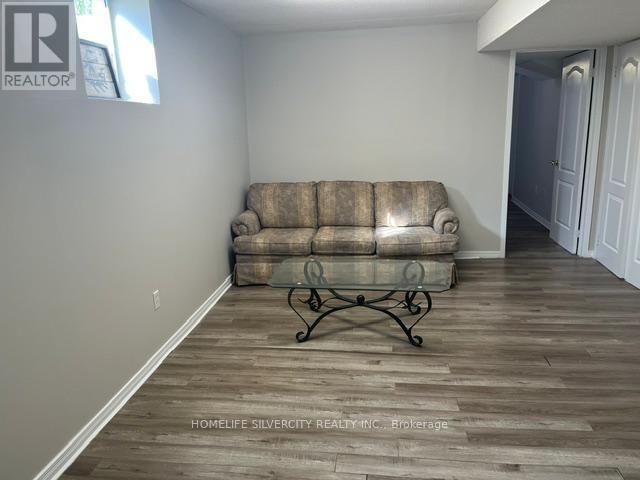 Photo - 6 Rouge Fairway St