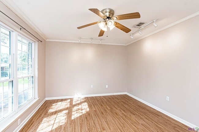 Photo - 775 Dentation Dr