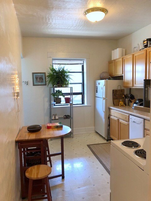 2315-2321 Dupont Ave S