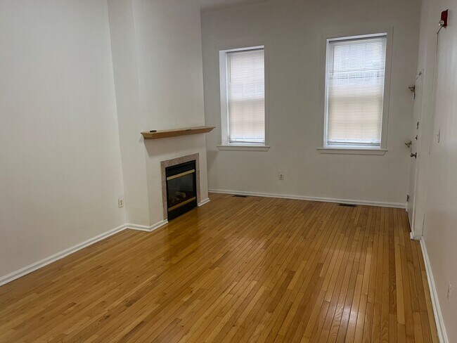 Photo - 236 Quarry St Unidad 1st Floor