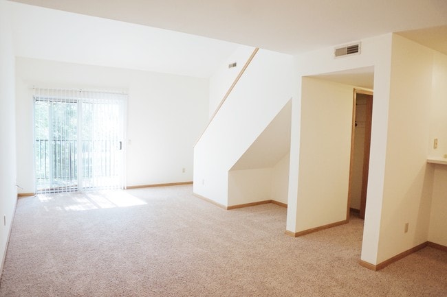 Oakbridge Court LLC