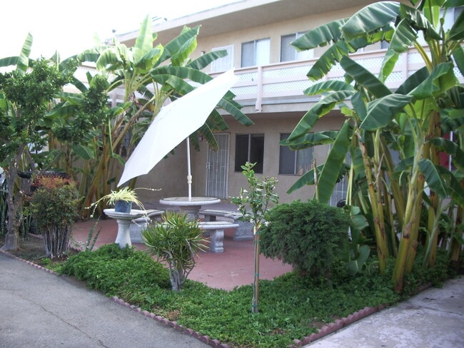Grand Manor Apartments - Grand Manor Apartments