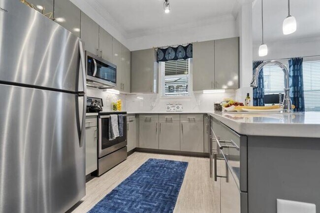 Photo - 1850 Mercer Pkwy Unit b2