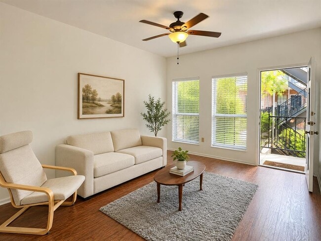 Building Photo - 2801 Rio Grande St Unit 203
