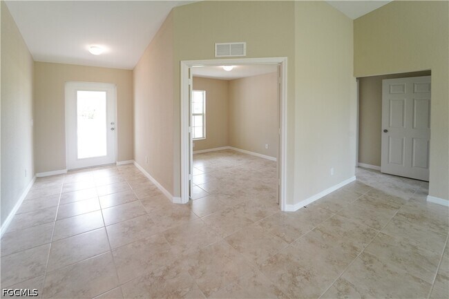 Photo - 2800 NW 25th Terrace