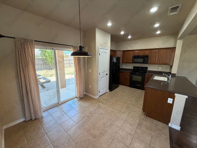 Photo - Beautiful 3 bedroom 2 bath