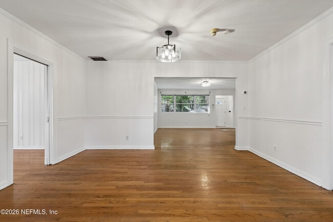 Photo - 1367 Riverbirch Ln