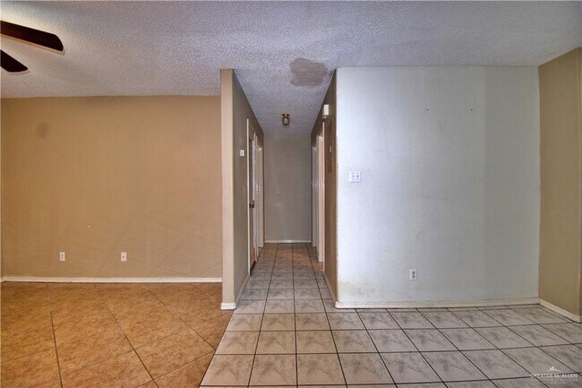 Photo - 11 West Dr Unit 5