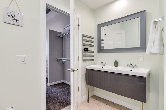 Photo - Urban Luxury with Stunning City Views – 2BR/2BA in Over-the-Rhine Unit B