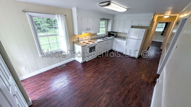 Photo - 3 Bed / 1 Bath House