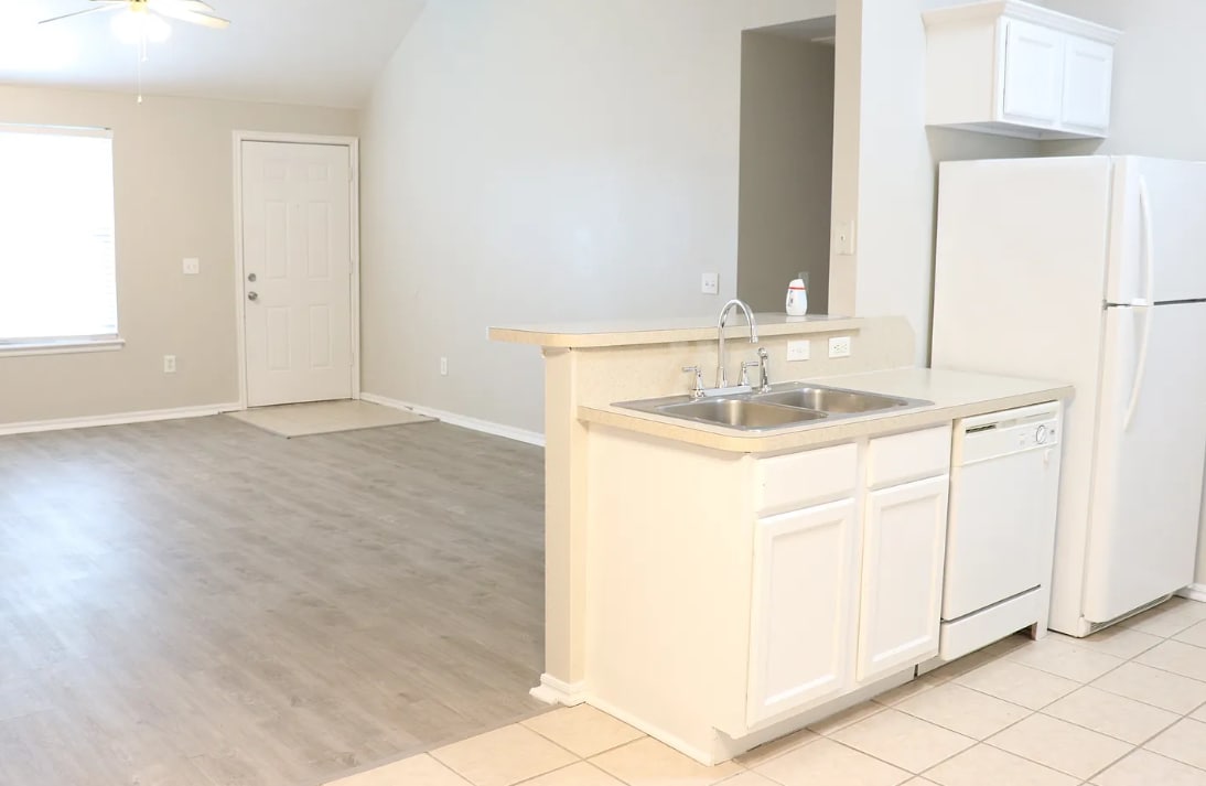 Photo - 1217 Eastgate Dr House