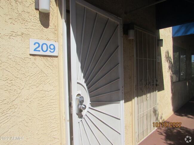 Building Photo - 12221 W Bell Rd Unit 209 Rental