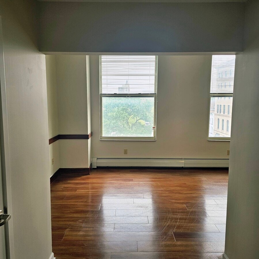 Photo - 11 Public Square