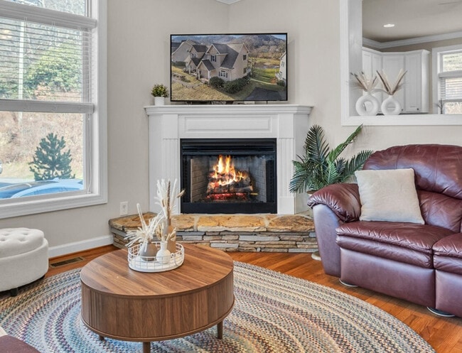 Building Photo - 270 Creatwood Trail Unit ID1383576P