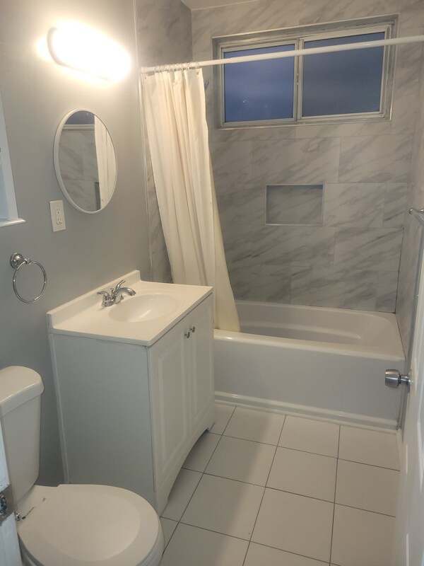 Photo - 8134 Comolette St