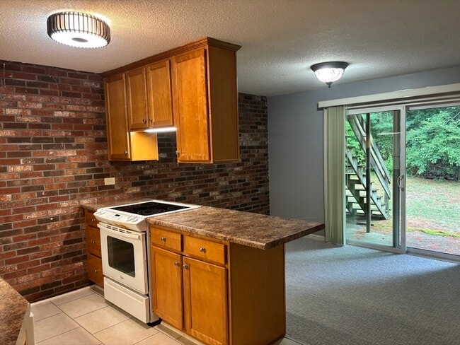 157 Norton Ave Unit 3