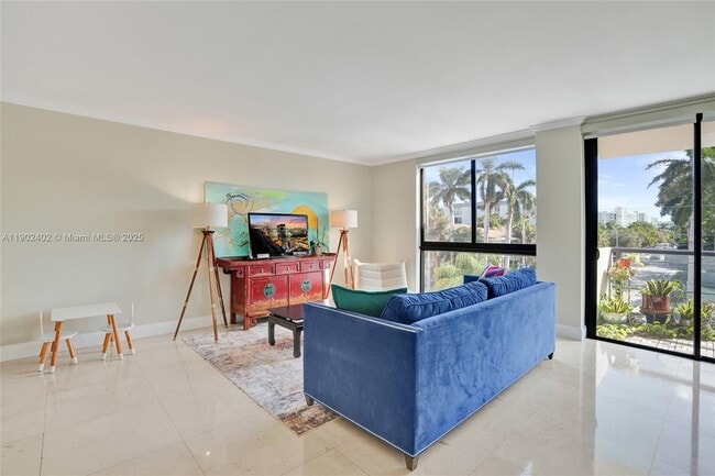 Photo - 9800 W Bay Harbor Dr Unit 309