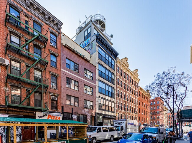 Photo - 18 Orchard St Apartments