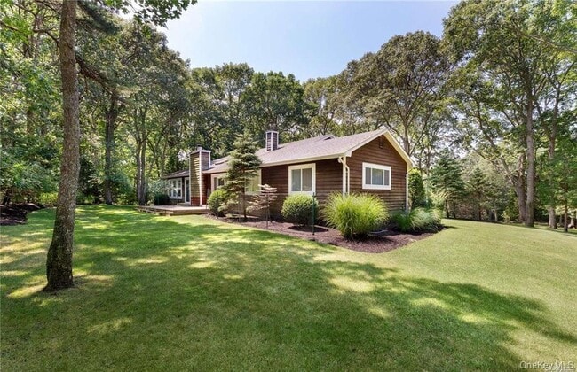 Photo - 1 Woodview Way