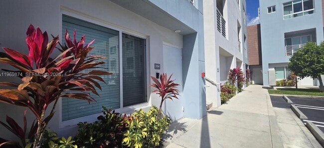 Photo - 2535 NE 193rd St Unit 3104