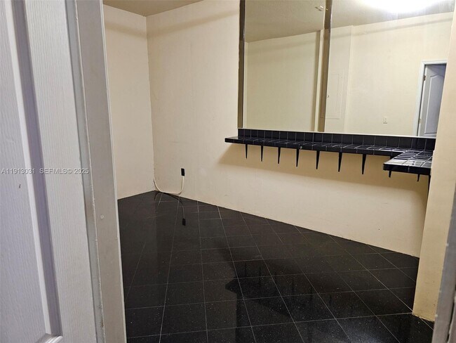 Building Photo - 21417 NW 13th Ct