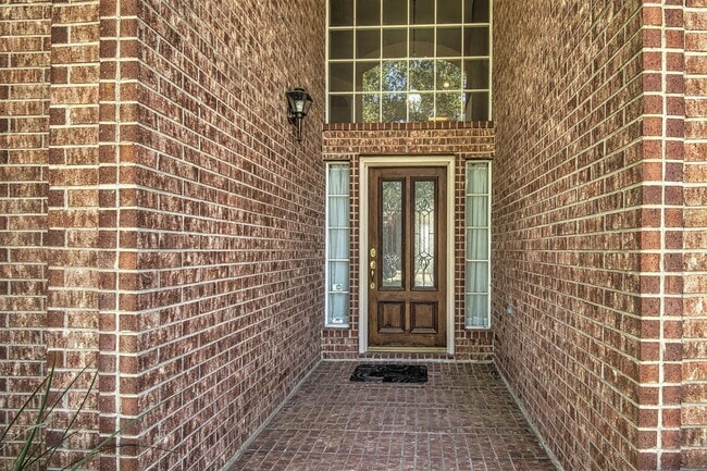Building Photo - 6219 Surfside Ln Rental
