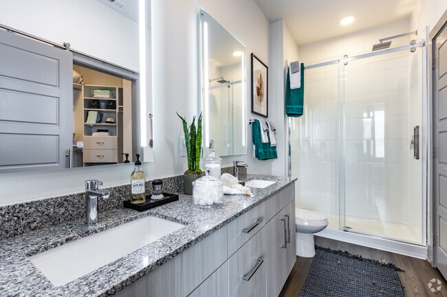 2 BR, 2 BA - 1,242 SF