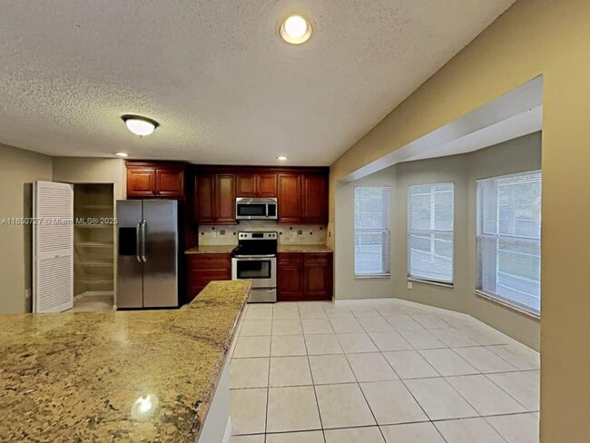 Building Photo - 4727 NW 3rd Ct Rental