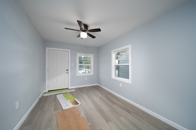 Building Photo - 3120 Stonewall St