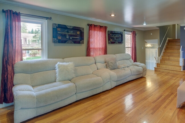 Photo - 9305 Pine View Ln Unit ID1385619P