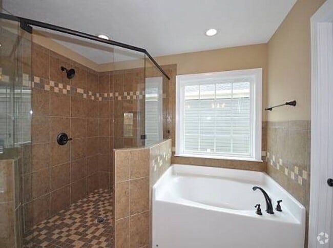 Building Photo - 5435 Everlook Cir Rental