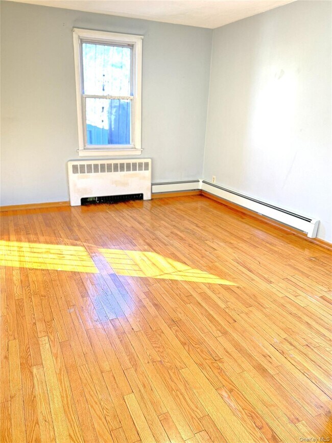 Photo - 158-31 79th Ave