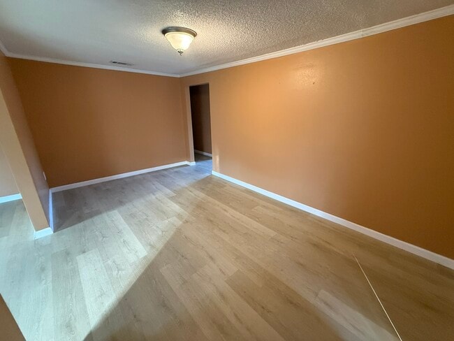 Photo - 4831 Saphire Ave