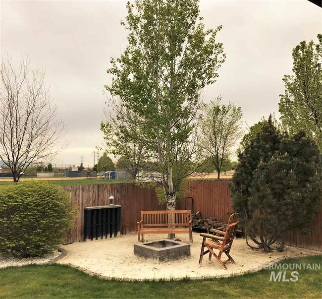 Photo - 5008 N Rothmans Ave