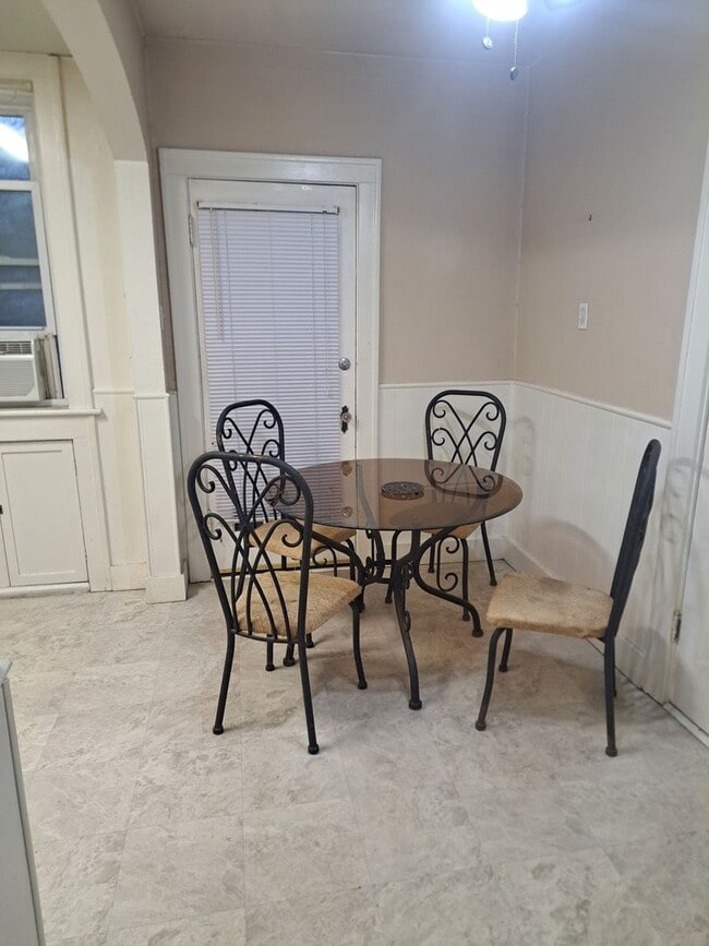 Photo - 5918 Arendes Dr Unit 5918 Arendes 1st Fl