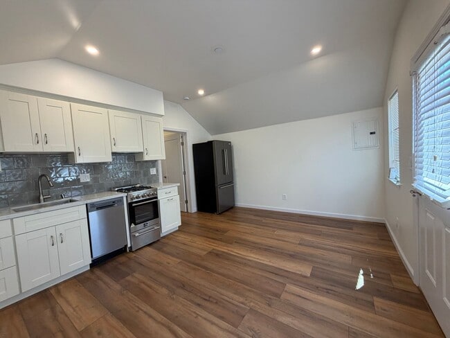 Photo - 148 Trevethan Ave Unit 148 Trevethan Ave B