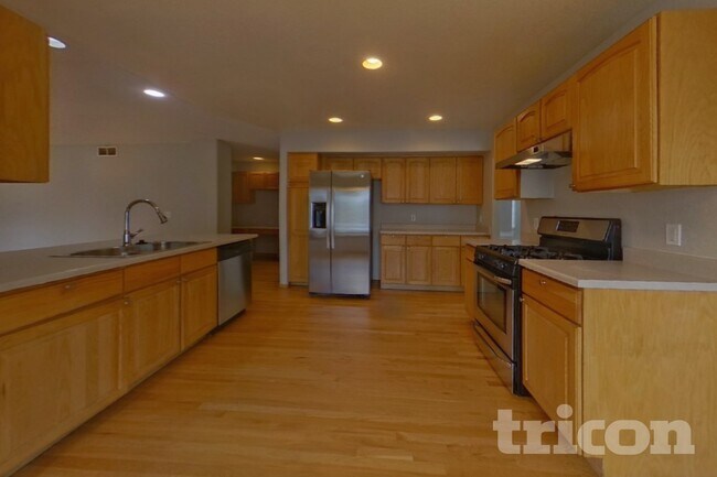 Photo - 18659 E Hamilton Dr
