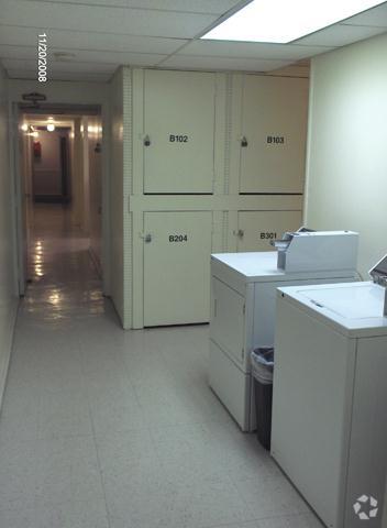 Laundry Facilities - Ridgewood Apartments
