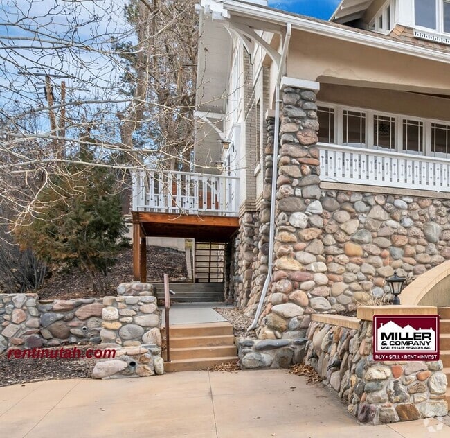 Building Photo - Location, Location, Location!! Yalecrest A... Rental