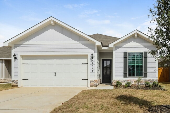 Building Photo - 15647 Plum Brk Dr
