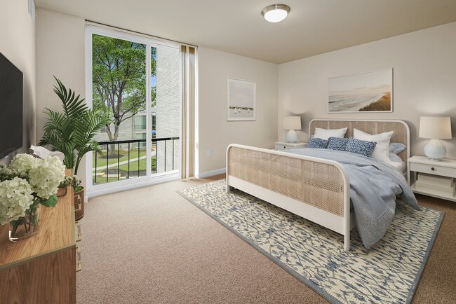 Photo - Lakeside North